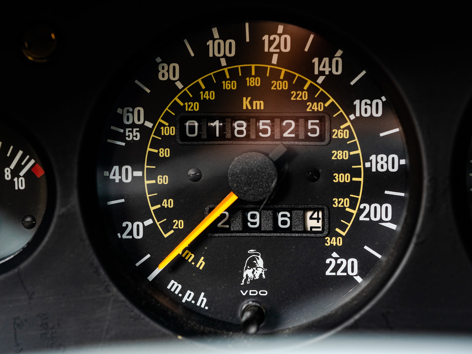 Lamborghini Diablo - Bring a Trailer Listing (Interior)